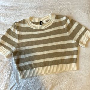 Cropped sweater